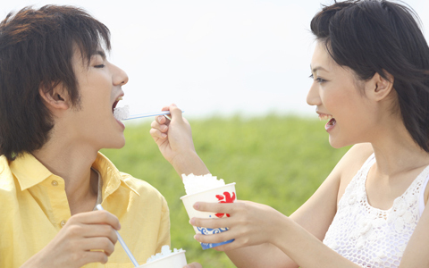 夏の恋は先手必勝！ ライバルに負けない恋愛術【Dr. コパ 伝授】