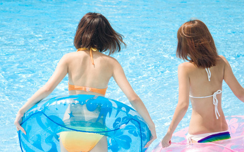 意外と見られている！ 背中のニキビを解消する3つの方法