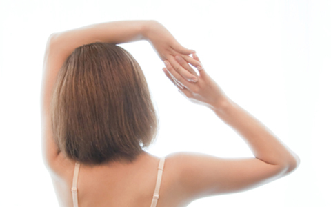 あなたは大丈夫!?　肩甲骨エクササイズでブラからハミ出るムダ肉を撃退！