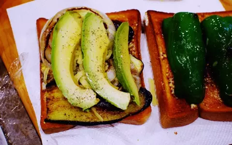 ヘルシーだけど満腹弁当「野菜のグリルサンドイッチ」