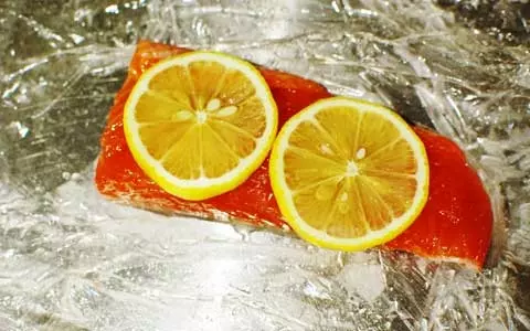 OL弁当レシピ『〆サーモンのジェノベ風サンドイッチ弁当』