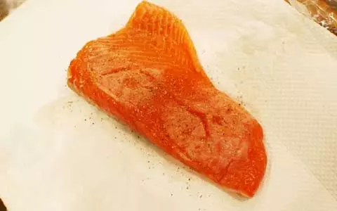 OL弁当レシピ『〆サーモンのジェノベ風サンドイッチ弁当』