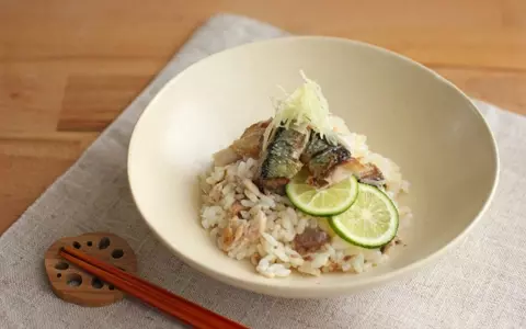 さっぱり秋味！ サンマの混ぜご飯