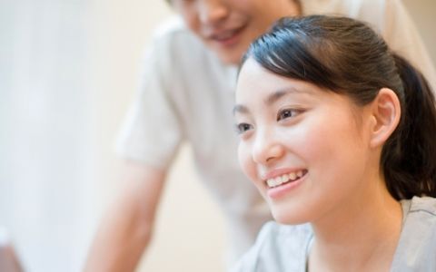 第一印象が肝心、初対面の男性を惹きつける女性の言動4つ【前編】