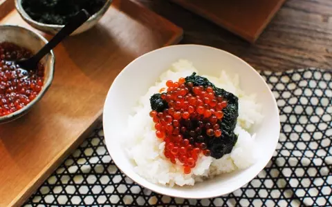 白米が止まらない！ 自家製いくらの醤油漬け