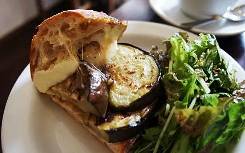 わざわざでも行く パン好きには外せない人気店@パーラー江古田