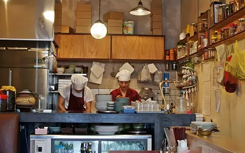 美容に良し! ハマるハトムギ皮の水餃子@代々木上原 按田餃子