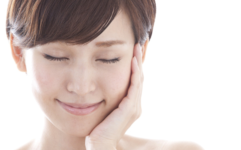 乾燥する秋冬の肌にはオイル美容！ 正しい使い方を知ってベタつき知らず