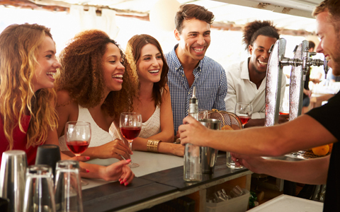 相手の心の扉を開く、イタリア流・会話のコツ4選【前編】