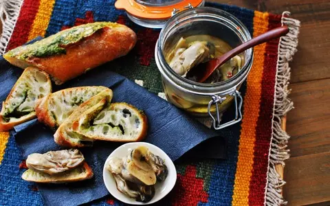 牡蠣のオイル漬け