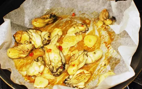 牡蠣のオイル漬け