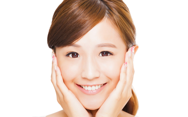 眼精疲労？ PCと睨めっこで死んだ魚のような目に… キラキラ綺麗な瞳になる秘訣を伝授