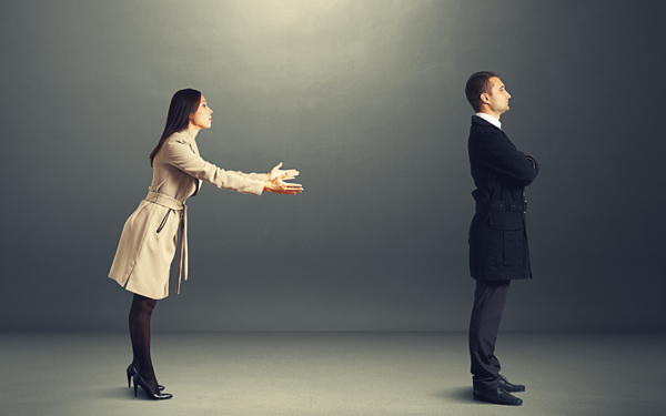 彼氏からいきなり「距離を置こう」の宣告！ それって本当はどんな意味？　