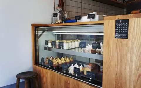 料理家にも評判の噂の濃厚ケーキ@松蔭神社 merci BAKE