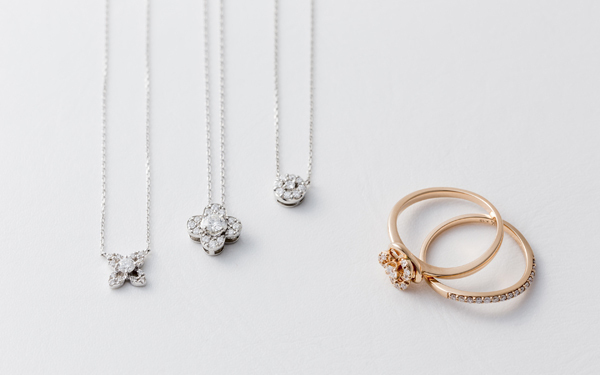 クリスマスに 自分買いしたい！ おねだりしたい！ HAPPYを引き寄せるジュエリー 2014