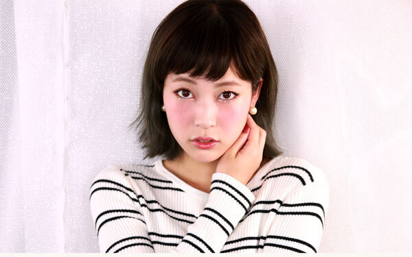 クリスマスは誰よりもHAPPYに過ごしたい！　彼との親密度別「クリスマスに効くメイク」徹底解説！