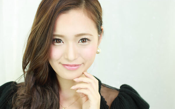 クリスマスは誰よりもHAPPYに過ごしたい！　彼との親密度別「クリスマスに効くメイク」徹底解説！