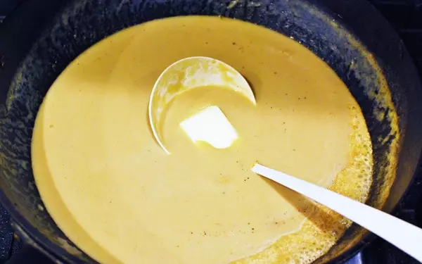 あったかスープレシピ「玉ねぎとチーズの濃厚ポタージュ」