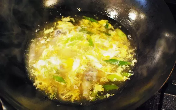 お夜食レシピ「プリプリ海老ワンタンうどん」