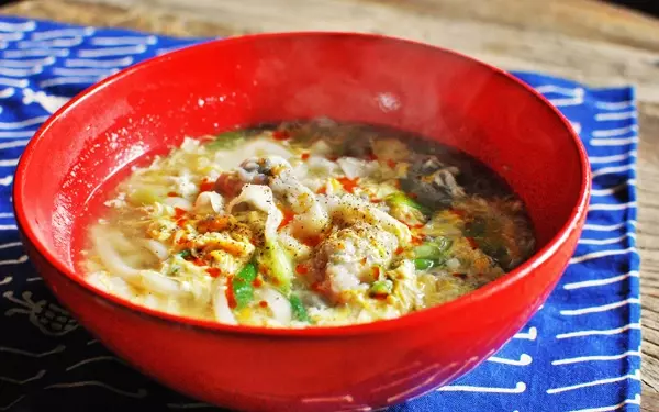 お夜食レシピ「プリプリ海老ワンタンうどん」