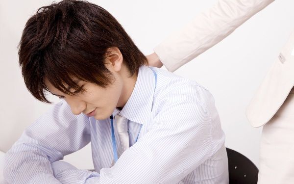 彼が落ち込んでいる時の対処法4ステップ