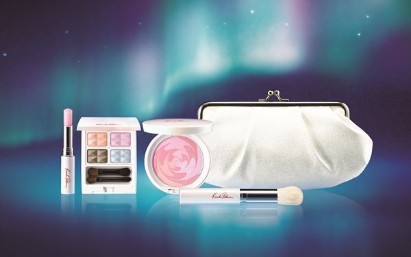 クリスマスを彩るメイクアップコフレ、今年はパーティシーズンに大活躍！　