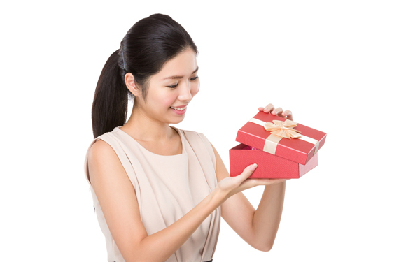 がんばった自分へのご褒美に！ 輝く素肌へと導くスキンケアコフレをご紹介