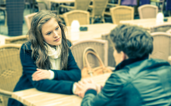 全然タイプじゃない彼からの猛アタック！ どう対応するのかを調査