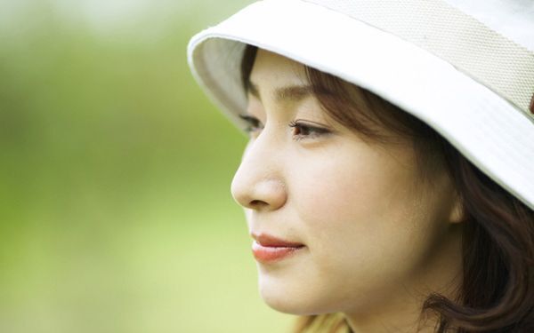 自ら男性運を下げている女性のふるまい4つ