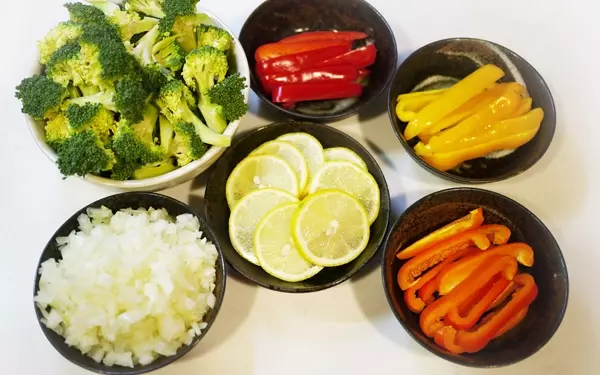 クリスマスパーティ！ 簡単＆豪華に見える、ローストチキンパエリア