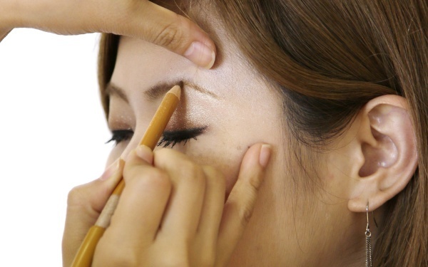 垢抜けた顔になるには「顔の特徴に合わせた眉メイク」が重要！