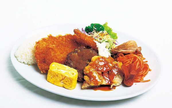 沖縄グルメを食べ尽くした編集スタッフが独自に選びました！一番に行くべき店はココ