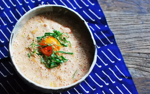 忘年会の続きの疲れた胃腸に、年末にお役立ち「キムチとろろ蕎麦」