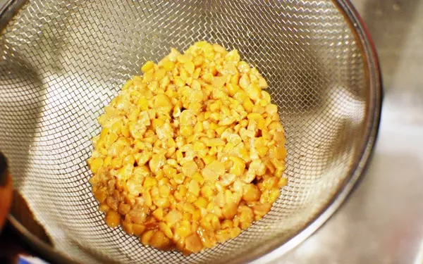 激ウマ鍋レシピ「納豆ダレで食べるヘルシーレタス豚しゃぶ鍋」