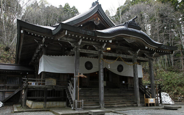 国内外の最強パワースポットで、2015年の"恋愛力"アップ！