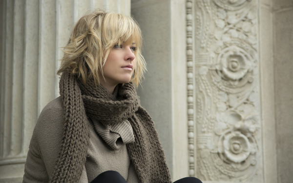 プチプラニットを安く見せない、4つのテクで毎日のおしゃれを格上げ