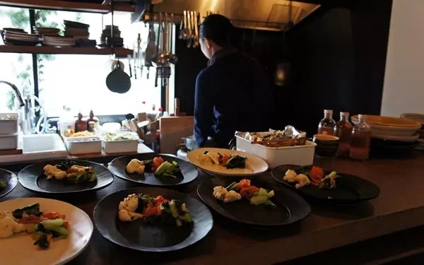 一週間分の野菜がとれる心づくしのランチプレート＠祖師ヶ谷大蔵 ごはん屋 ヒバリ