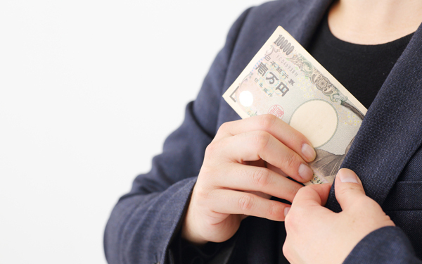 「都合のいいオンナ」になってない!? 結婚詐欺やダメ男にだまされる人の特徴