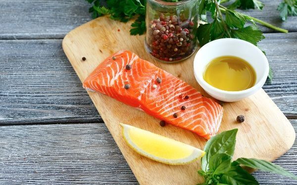 まるで泳ぐ美容サプリ？　サーモンはすごい