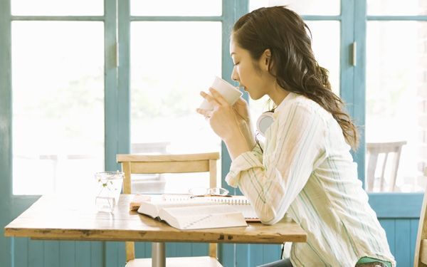 ずっと友達だと思っていた彼から急に「結婚しよう」と【ひかりの恋愛お悩み相談】