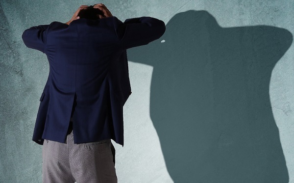 愛されている証拠？ 束縛が激しい彼が「浮気してないよね？」と聞く理由