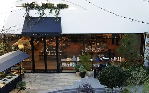 映画で登場したサックサクのパイや限定チョコドリンクも@代官山 ボンドルフィ・ボンカフェ