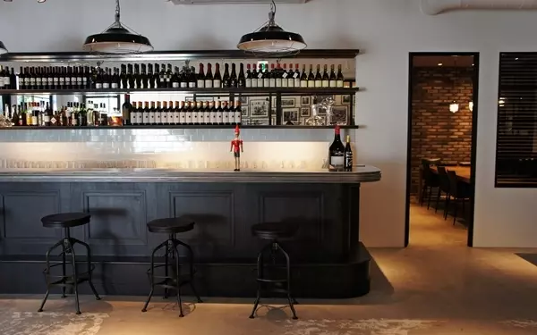 映画で登場したサックサクのパイや限定チョコドリンクも@代官山 ボンドルフィ・ボンカフェ