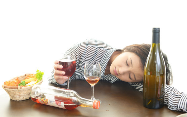 わかっちゃいるけどやめられない、女子の「非モテ」習慣って？