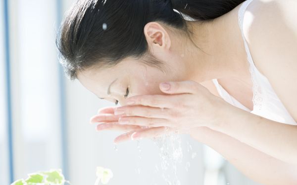 基本って大切。冬の乾燥肌から卒業するベーシックスキンケア