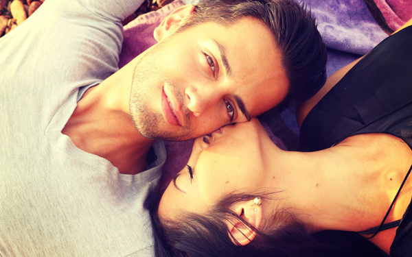 彼に「YES」と言わせるには？ 告白成功の秘密は「幸福感」