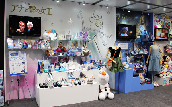 「DISNEY EXPO JAPAN 2015」で、「アナ雪」をはじめディズニー関連の最新アイテムがお披露目！