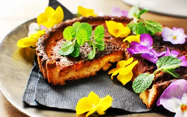 ココナッツオイルを隠し味に。生姜の香る絶品ハニージンジャータルト（タルト生地も紹介）