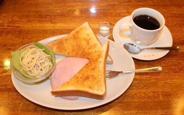 話題のエクストリーム出社で、スイーツなモーニングを食べてみた！　