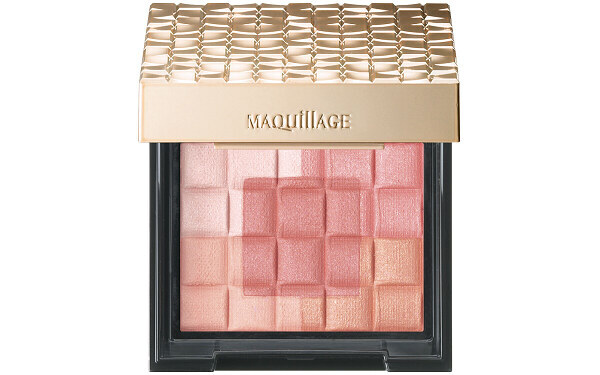 甘すぎない大人ピンクで決まり！ この春の最新メイクアイテム